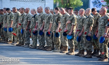 В День ВДВ николаевские десантники почтили память погибших собратьев