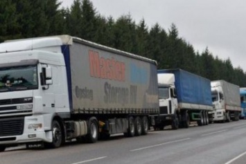 Большие фуры не заедут: в Киеве будут взвешивать грузовики