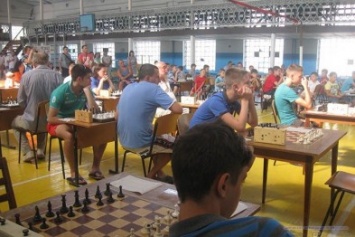 В Геническе открылся Международный шахматный турнир (фото)