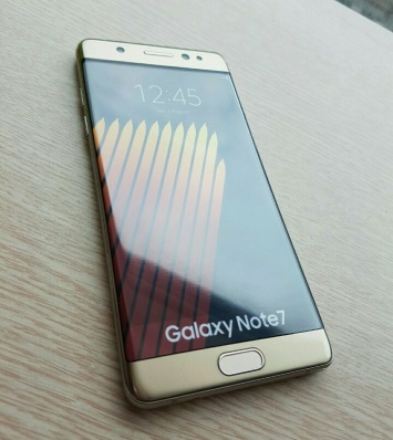 Фотографии смартфона Samsung Galaxy Note 7 и его упаковки попали в сеть за несколько часов до официальной презентации