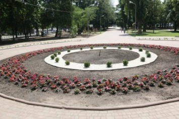В Чернигове предлагают создать цветочные часы