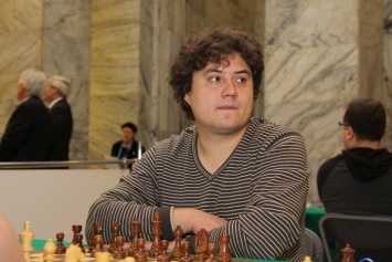 Шахматы: Украинец Антон Коробов стал победителем турнира имени Анатолия Карпова
