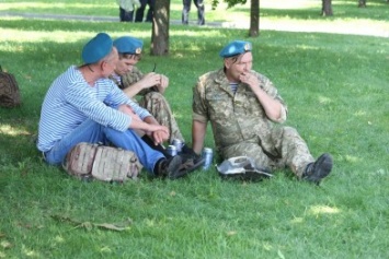 День ВДВ: кто из известных днепровцев служил в "крылатой" гвардии (ФОТО)