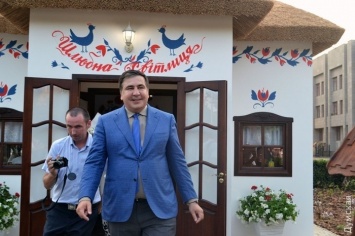 Хата бракосочетаний Саакашвили работает только по предварительной записи: пожениться мгновенно не удастся