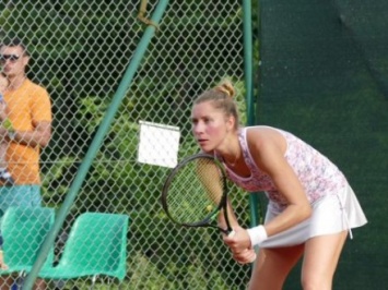 Теннисистка А.Бондаренко одержала победу после возвращения на корт