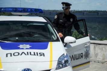 ФОТОФАКТ. Украинские полицейские стали "героями парковки"