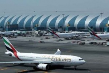 Аэропорт Дубая не принимает самолеты