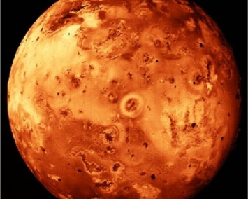 Ученые: Юпитер каждые 42 часа «замораживает» атмосферу Ио
