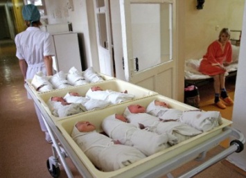 В Красноярском крае житель обвинил врачей в халатность во время приема родов
