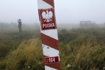 На границе с Польшей застряли более 1000 автомобилей