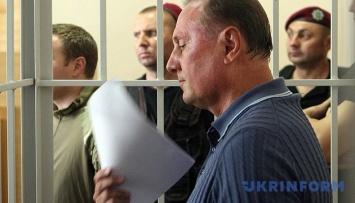 Адвокаты Ефремова заявили в ГПУ о давлении на суд