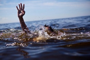 Спасатели не смогли найти парня, который пошел купаться на Днепр, но так и вернулся домой
