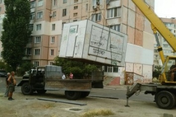 В Заводском районе демонтировали еще 5 рекламных конструкций (ФОТО)