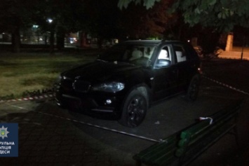Без документов и с кулаками: В полиции рассказали, как задержали водителя БМВ в одесском парке