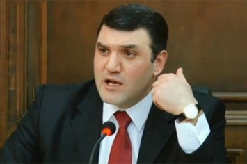 Президент Армении принял отставку генпрокурора