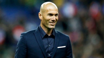 Руководство клуба "Реал" в два раза повысят зарплату Зидана