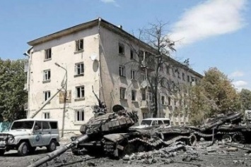 В секторе "М" жители прифронтовой Красногоровки пожаловались в прокуратуру на произвол военных