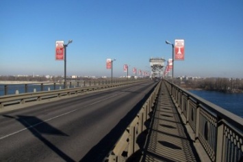 В Кременчуге с 8 по 22 августа ограничат движение на Крюковском мосту