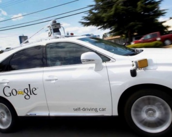 Беспилотный автомобиль Google в очередной раз попал в ДТП