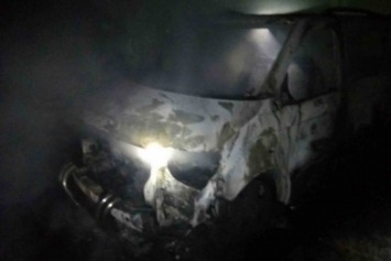 В Северодонецке сгорел пассажирский микроавтобус
