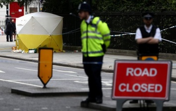 Нападавшему с ножом в Лондоне предъявили обвинения