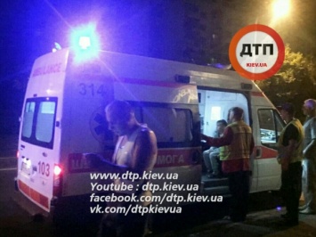 В Киеве на Голосеево столкнулись иномарки, два малолетних ребенка травмированы