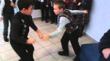 В Петербурге учительницу оштрафовали из-за драки школьников