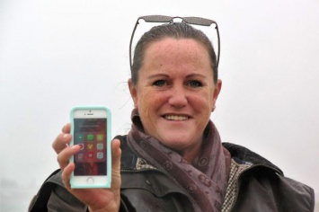 Британка уронила iPhone в Ла-Манш и нашла его через месяц в рабочем состоянии