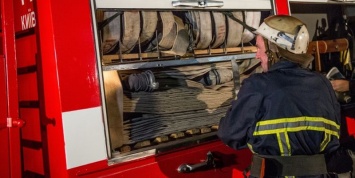 Пожарные спасли 5 человек при возгорании общежития в Хмельнитчине