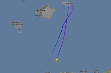 Пропавший с радаров алжирский самолет благополучно приземлился
