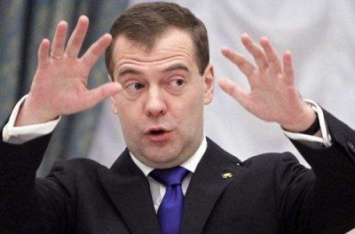 Житель Ростова просит Путина снизить зарплату Медведеву до 15 тысяч рублей