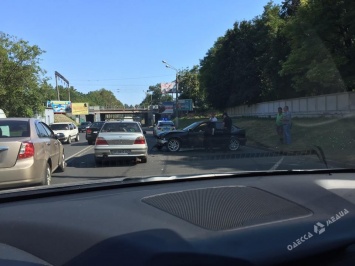 Авария в Одессе спровоцировала километровую пробку