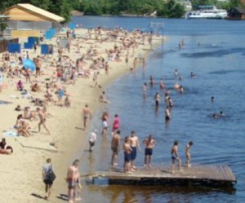 Для купания закрыли несколько киевских пляжей