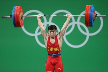 Олимпиада-2016: Китайский штангист завоевал золото с мировым рекордом