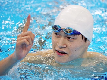 СМИ: Анализы олимпийского чемпиона в Рио из Китая оказались фиолетового цвета