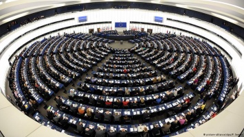 Евродепутаты ФРГ предлагают экономические санкции для несолидарных стран ЕС