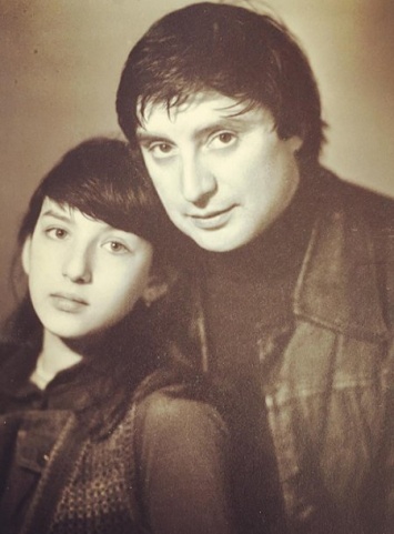 Алика Смехова опубликовала архивный снимок отца в его день рождения