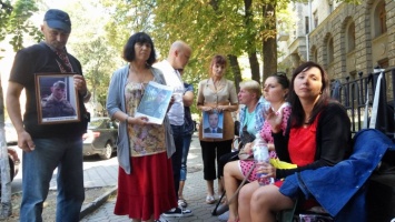 Матери пленных объявили о прекращении голодовки под АП