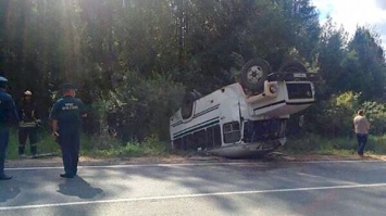 Вследствие аварии с автобусом в Коми пострадали 17 человек