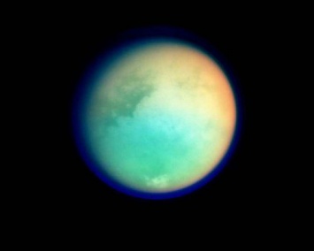 Cassini заметил каньоны на Титане