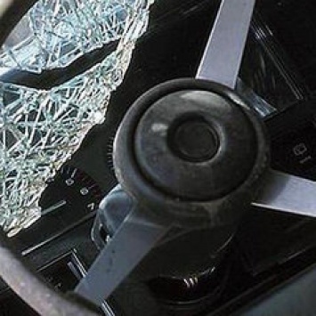 В Сызрани пассажирка маршрутки сломала челюсть в ДТП