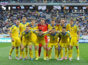 Сборная Украины осталась в топ-30 рейтинга ФИФА