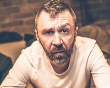 Сергей Шнуров будет вести шоу «Про любовь» на Первом канале