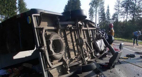 В Казахстане в ДТП с автобусом погибли четверо граждан России