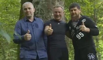 Рамзан Кадыров искупал в горной реке министра образования РФ