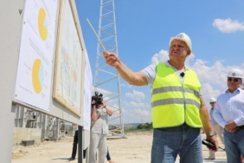 Власти Крыма осмотрели ход строительства Симферопольской ТЭС (ФОТО)