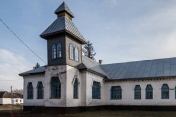 Уникальные 100-летние школы Полтавщины получили статус памятников
