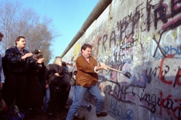 55 лет назад появилась Берлинская стена