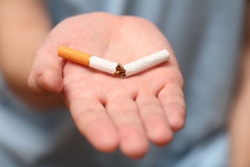 Отказ от сигарет помогает найти новых друзей