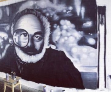 Подземный переход в Киеве украшают портретами известных актеров и режиссеров (фото)